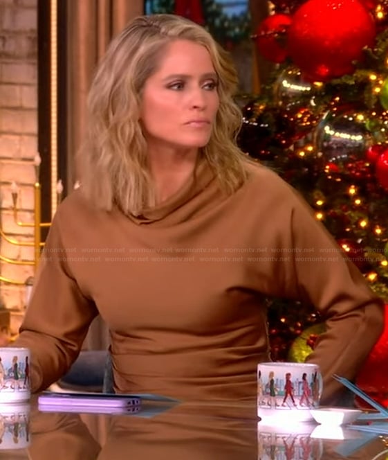 Sara’s brown satin cowl neck top and pants on The View