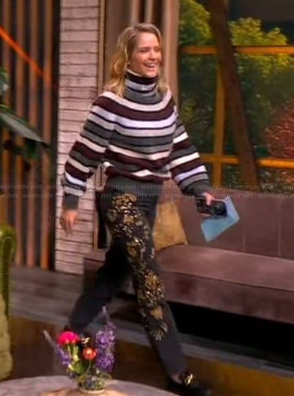 Sara’s striped turtleneck sweater on The View