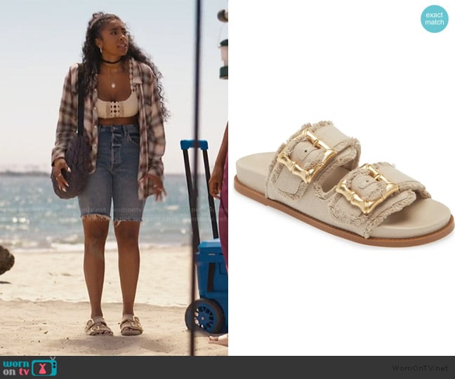 Schutz Enola Sporty Casual Sandal worn by Amira (Alycia Pascual-Pena) on Bel-Air