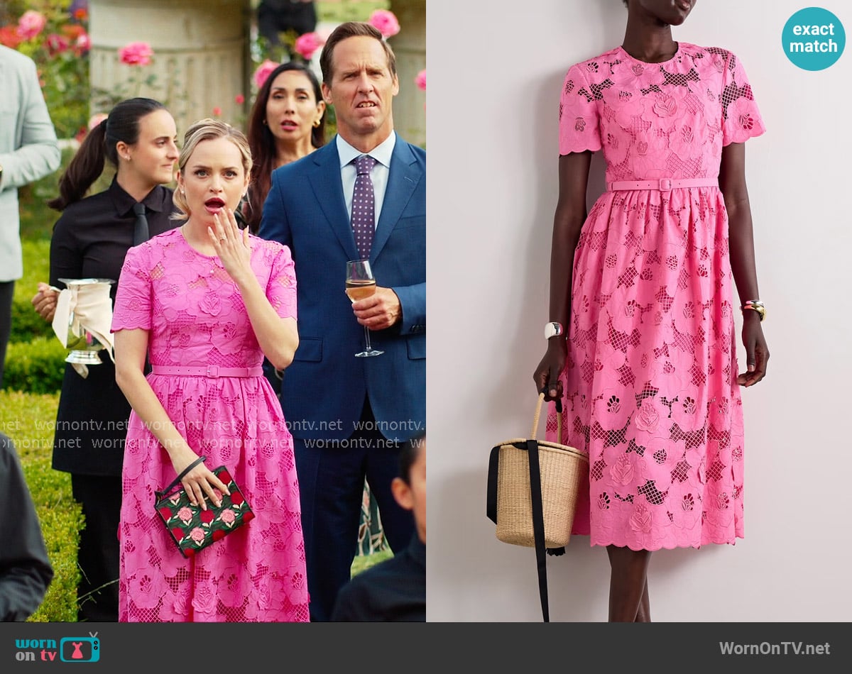 Self Portrait Belted cotton-blend guipure lace midi dress worn by Ainsley (Stephanie Styles) on Loot