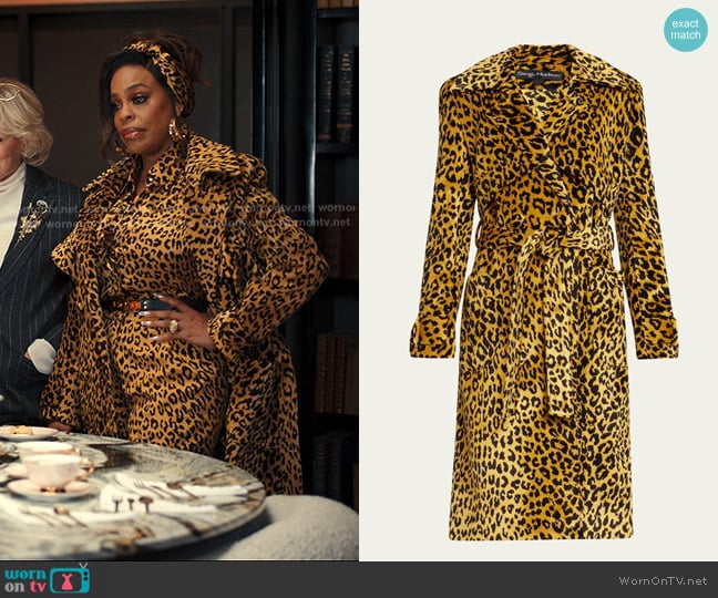 Sergio Hudson Leopard Trench Coat worn by Emerald Greene (Niecy Nash-Betts) on Alls Fair
