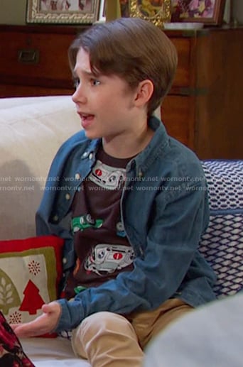 Thomas’s brown vehicle print tee on Days of our Lives