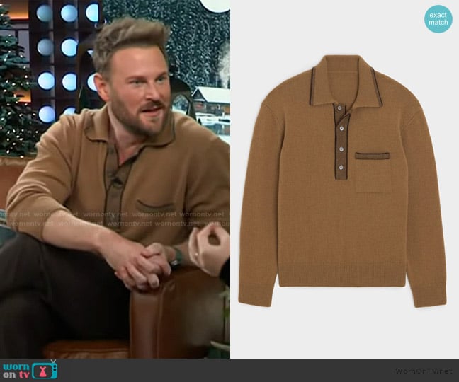Bobby Berk’s brown cardigan on The Kelly Clarkson Show Bobby Berk’s brown cardigan on The Kelly Clarkson Show