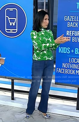 Vicky's silver bow pumps on Today