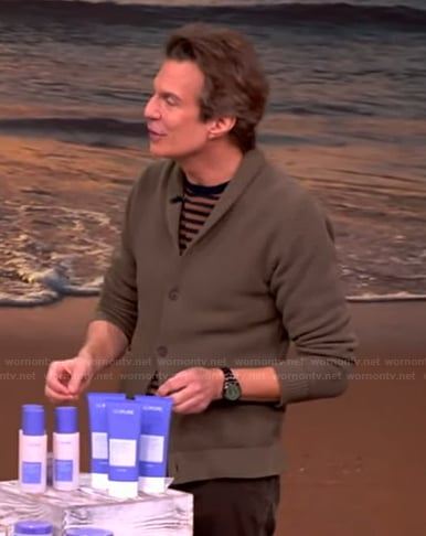 Adam Glassman’s cardigan on The View