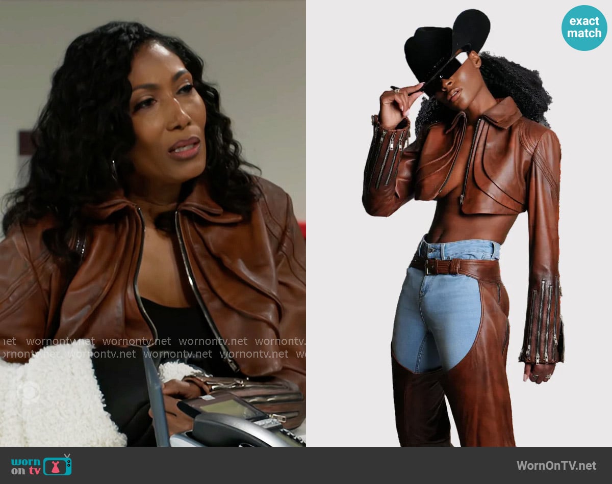 Alani Taylor Outlaw Cropped Leather Jacket worn by Dana 'Leslie' Thomas (Trisha Mann-Grant) on Beyond the Gates