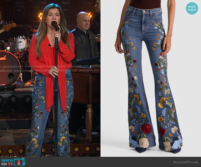 Alice + Olivia Beautiful Embroidered Jean worn by Kelly Clarkson on The Kelly Clarkson Show