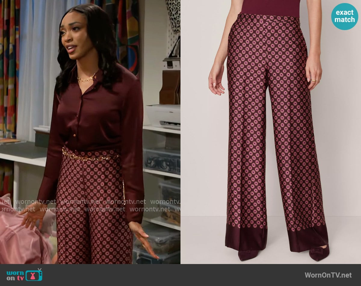Ann Taylor The Wide-Leg Pant in Satin Geo Print worn by Madison Montgomery (Kenjah) on Beyond the Gates