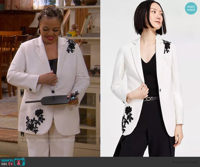 Anne Klein Embroidered Notched-Collar Compression Blazer worn by Regina Upshaw (Kim Fields) on The Upshaws