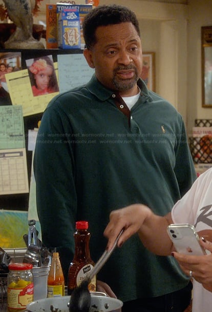 Bennie's polo sweater on The Upshaws