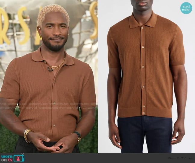 Scott’s brown knit shirt on Access Hollywood Scott’s brown knit shirt on Access Hollywood