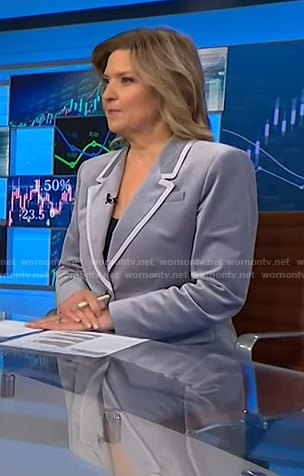 Christine Romans' grey velvet suit on NBC News Daily