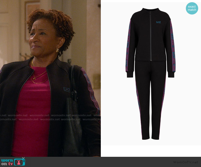 EA7 Dynamic Athlete tracksuit in Natural VENTUS7 technical fabric worn by Lucretia Turner (Wanda Sykes) on The Upshaws