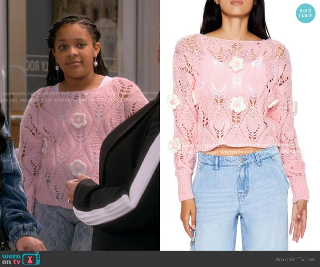 Forever 21 Boat Neck Long Sleeve Floral Sweater worn by Maya Upshaw (Journey Christine) on The Upshaws