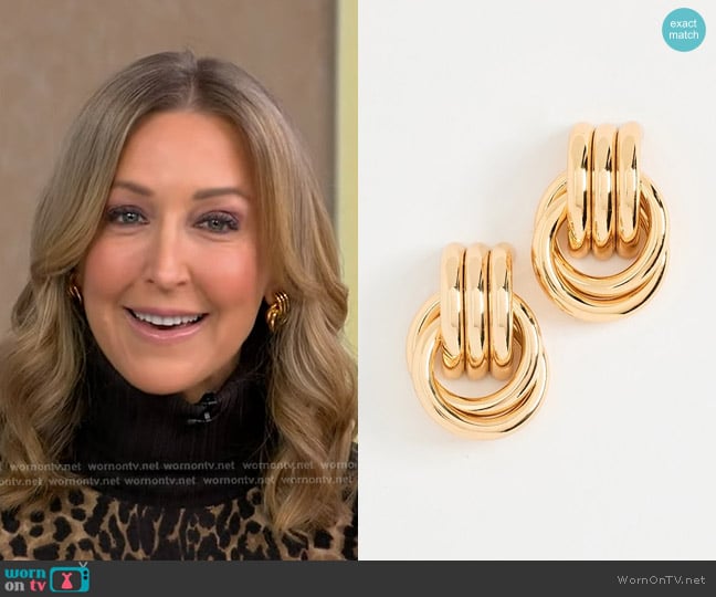 Lara’s gold ring knot earrings on Good Morning America