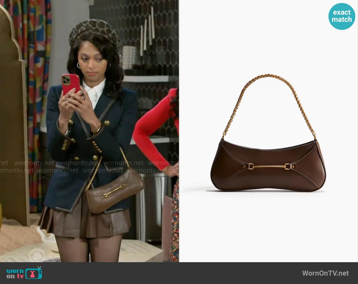 H&M Shoulder Bag worn by Kat Richardson (Colby Muhammad) on Beyond the Gates