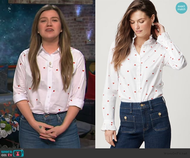 Kelly’s white heart print blouse on The Kelly Clarkson Show