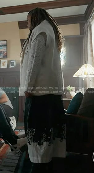 Karen’s navy printed colorblock pants on 9-1-1