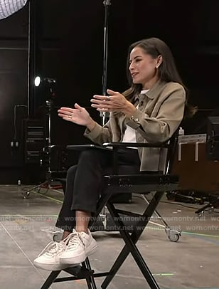 Kaylee’s white sneakers on Today