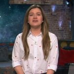 Kelly’s white heart print blouse on The Kelly Clarkson Show
