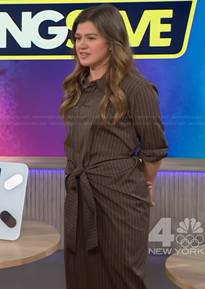 Kelly's brown stripe tie front dress on The Kelly Clarkson Show
