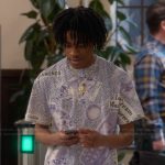 Kelvin’s printed tee on The Upshaws