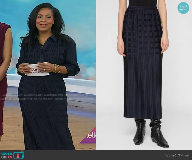 Lafayette 148 NY Basketweave Plissé Recycled Satin Skirt in Ink worn by Sheinelle Jones on Today