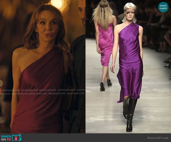 Lanvin Spring 2004 Collection worn by Sylvie (Philippine Leroy-Beaulieu) on Emily in Paris