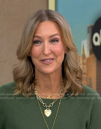 Lara’s heart chain necklace on Good Morning America
