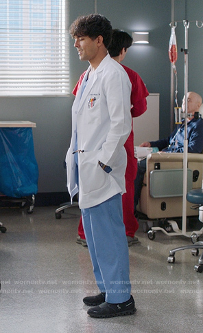 Lucas's black sneakers on Greys Anatomy