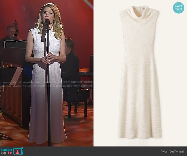 Me + Em Fit + Flare Maxi Dress in Light Cream worn by Caissie Levy on Today