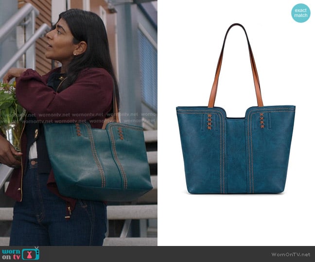 Kavita’s tael blue tote bag on Greys Anatomy