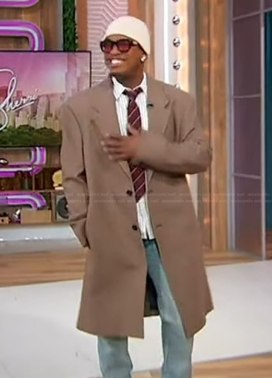 Ne-Yo’s gingham check coat on Sherri