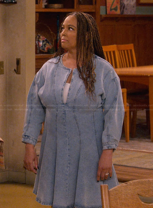 Regina's denim v-neck dress on The Upshaws