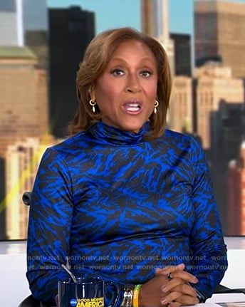 Robin’s blue abstract print top on Good Morning America
