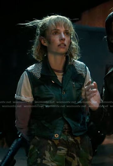 Robin's green vest on Stranger Things