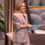 Sara’s oversized double breasted blazer on The View