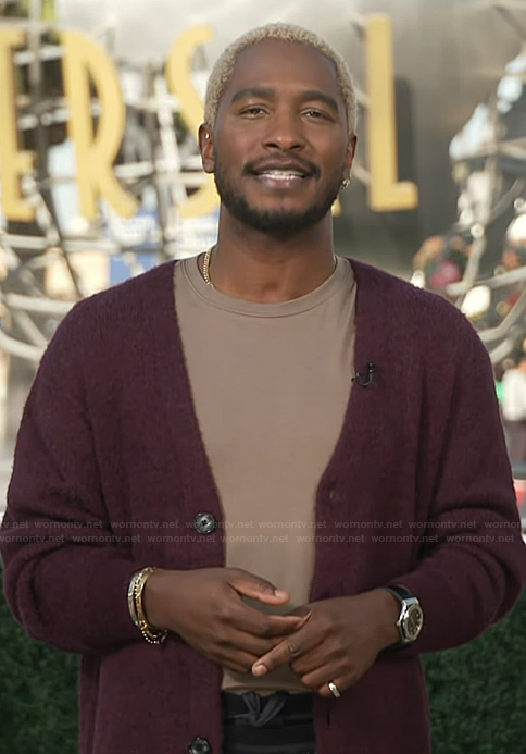 Scott’s maroon cardigan on Access Hollywood