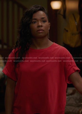Simone’e red tee on Greys Anatomy