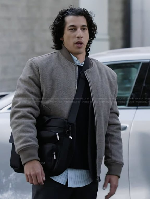 Simon’s beige knit bomber jacket on Abbott Elementary