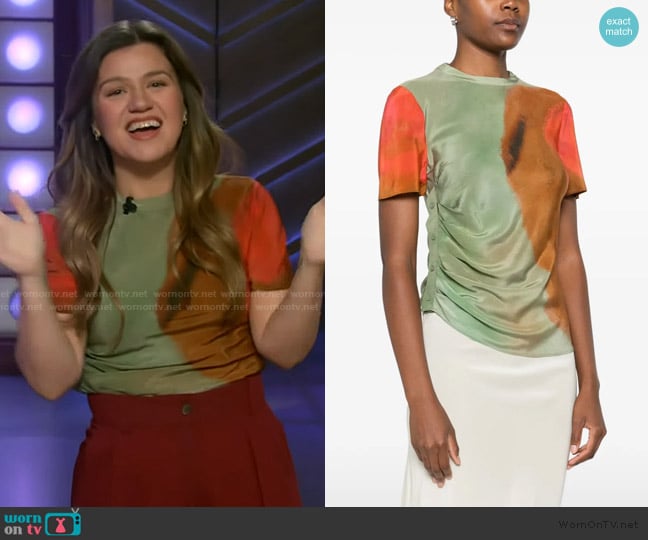 Sir. Print Buttoned Top worn by Kelly Clarkson on The Kelly Clarkson Show
