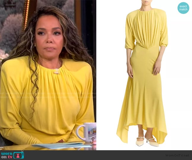 Sunny’s yellow padded shoulder dress on The View