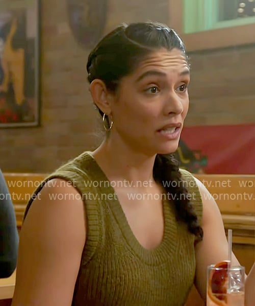 Stella’s green knit tank top on Chicago Fire