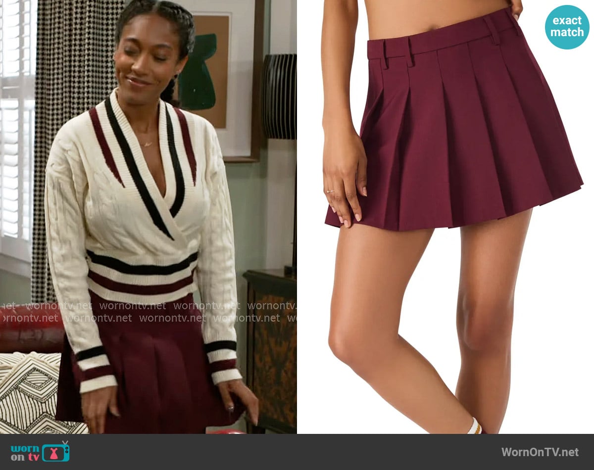 Steve Madden Margo Pleated Miniskirt in Wine worn by Samantha Richardson (Najah Jackson) on Beyond the Gates