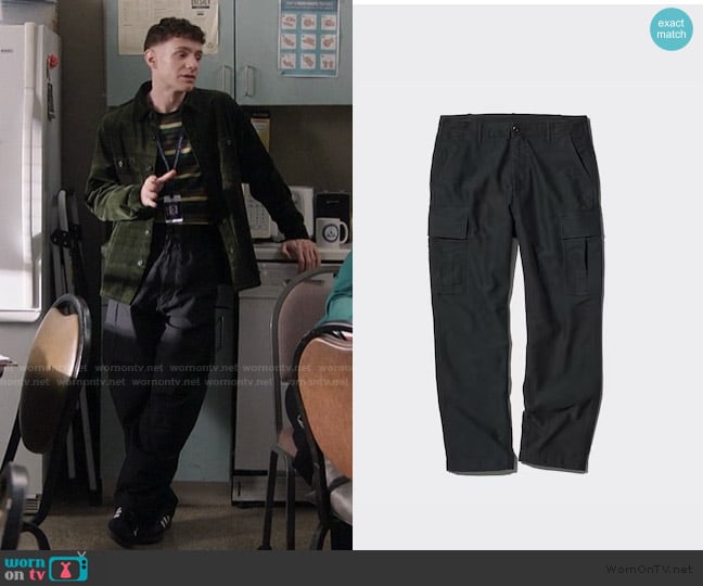 Uniqlo Cargo Pants worn by Jacob Hill (Chris Perfetti) on Abbott Elementary