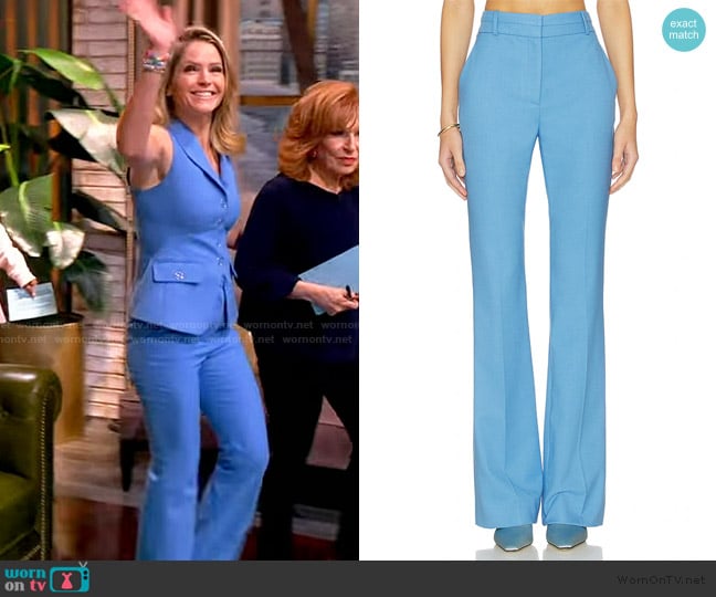 Sara’s blue pants on The View