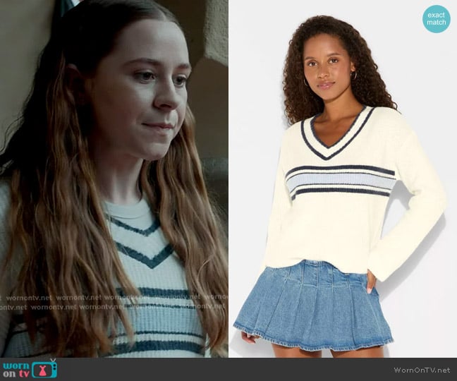 Wild Fable V-Neck Pullover Sweater in Off-White Rugby Striped worn by Abigail (Fallon Heaslip) on 9-1-1