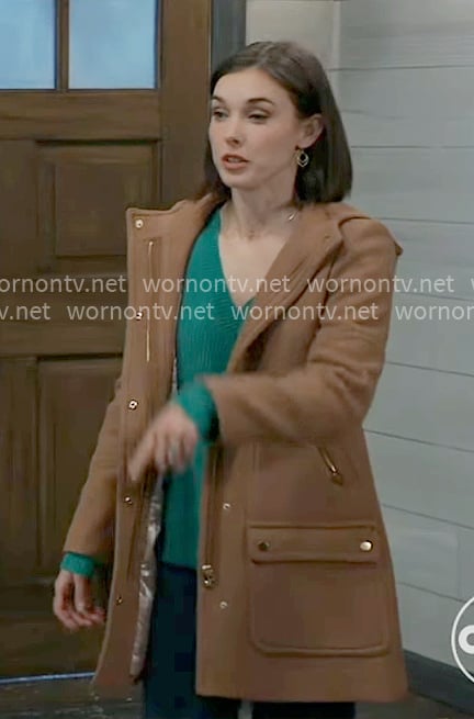 Willow's tan coat on General Hospital