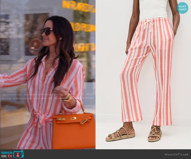 Xirena Blanche Pants in Sunset Pink worn by Kyle Richards on The Real Housewives of Beverly Hills