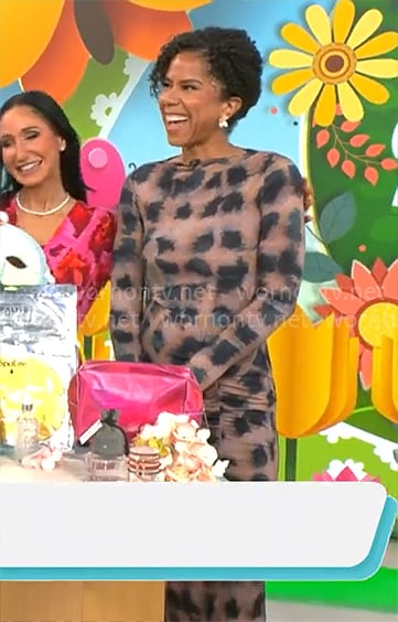 Adriana Diaz's printed long sleeve dress on CBS Mornings